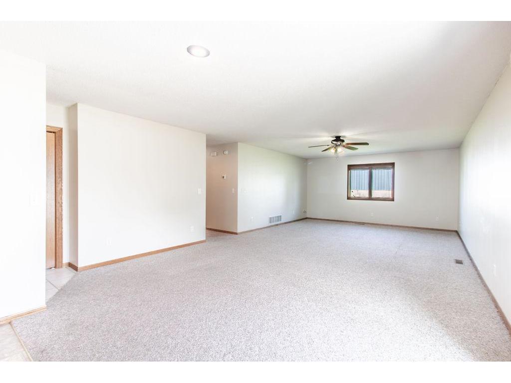 710 S 10th Street Bird Island MN 55310 7087989 image10