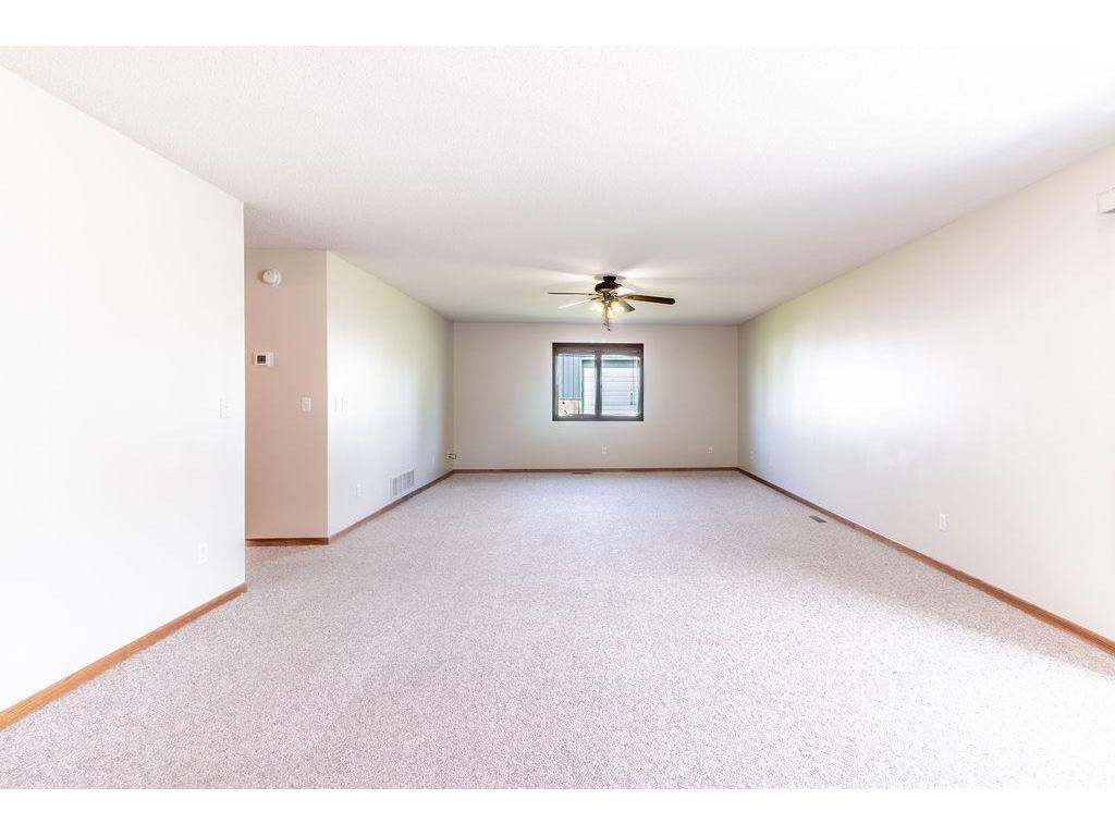710 S 10th Street Bird Island MN 55310 7087989 image11