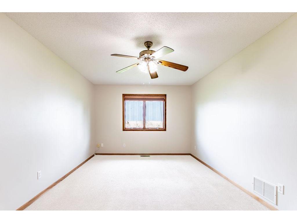 710 S 10th Street Bird Island MN 55310 7087989 image20