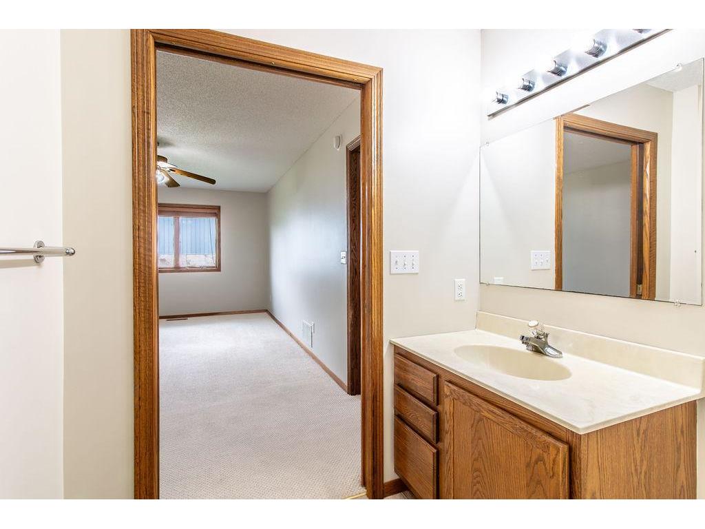 710 S 10th Street Bird Island MN 55310 7087989 image22