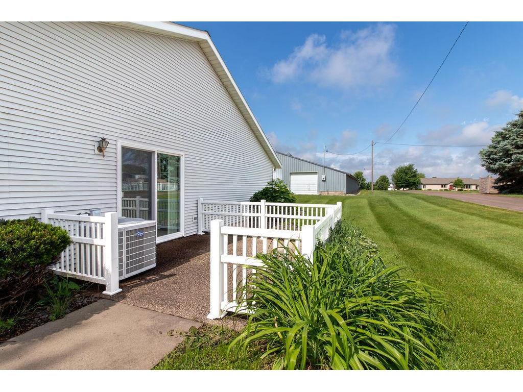 710 S 10th Street Bird Island MN 55310 7087989 image25