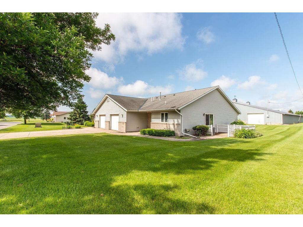 710 S 10th Street Bird Island MN 55310 7087989 image29