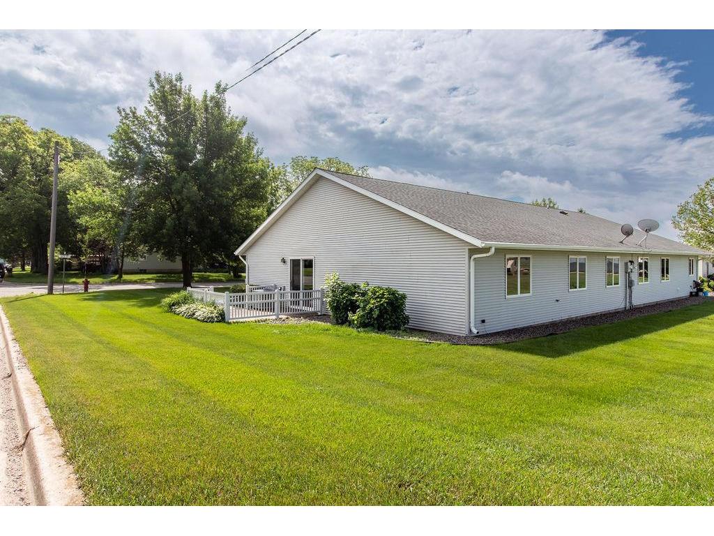 710 S 10th Street Bird Island MN 55310 7087989 image30