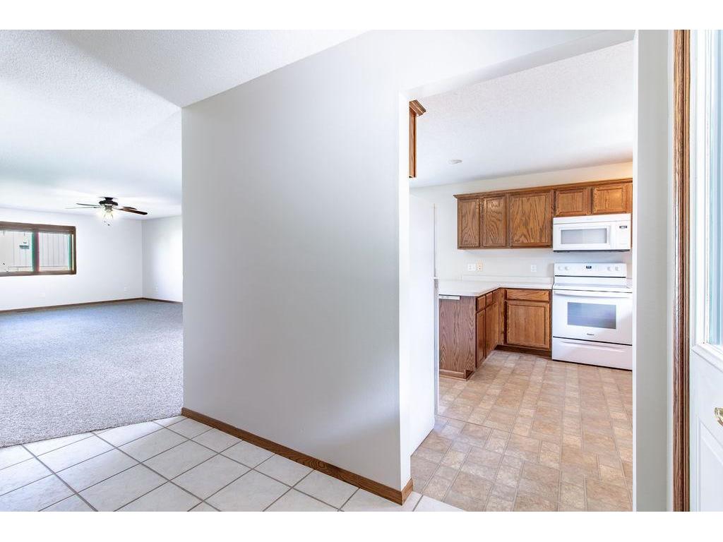 710 S 10th Street Bird Island MN 55310 7087989 image4