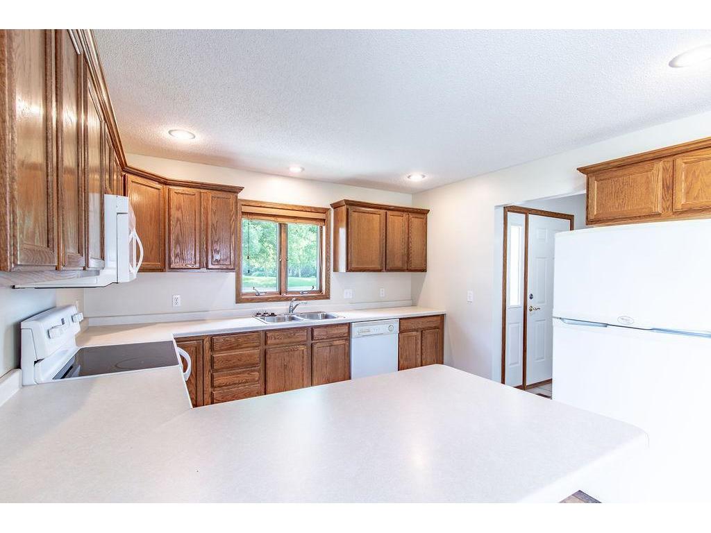 710 S 10th Street Bird Island MN 55310 7087989 image5