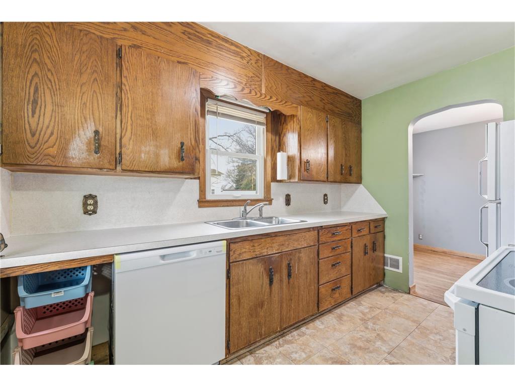 710 S 3rd Avenue Albert Lea MN 56007 7050423 image6