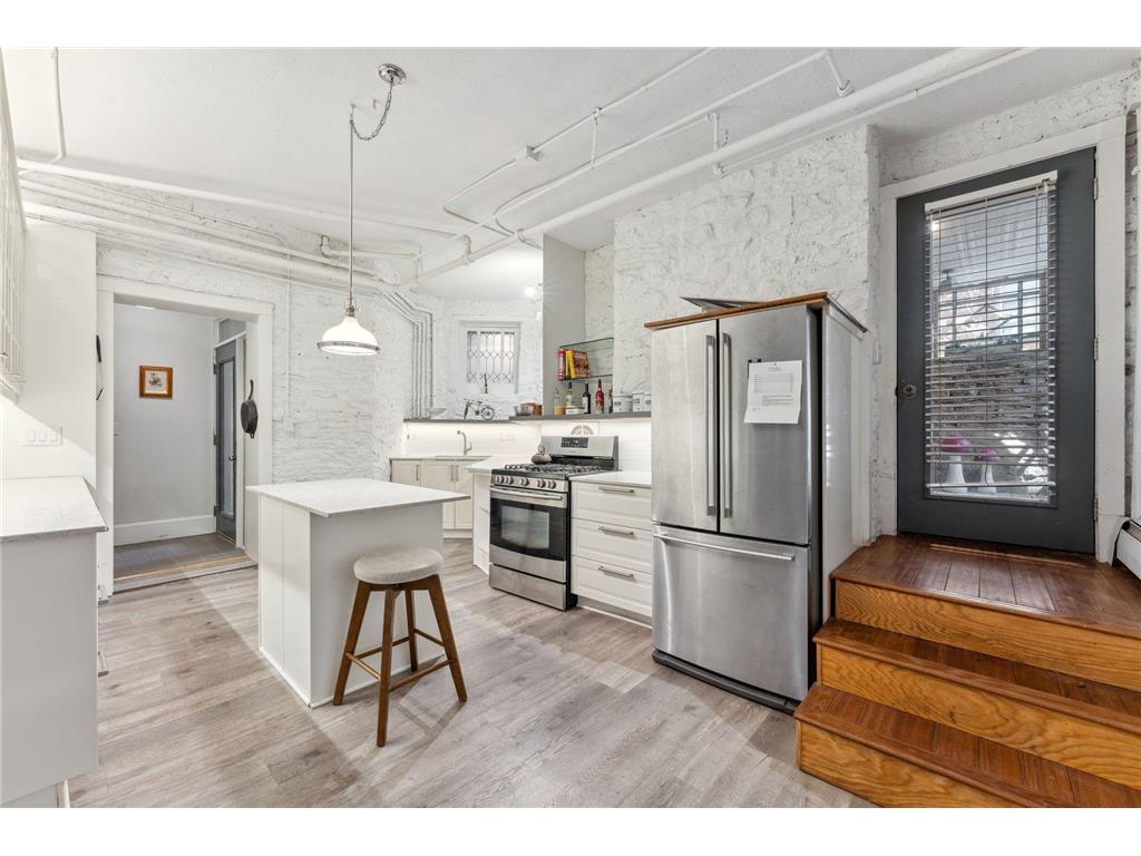 710 Summit Avenue #4 Saint Paul MN 55105 7048224 image1