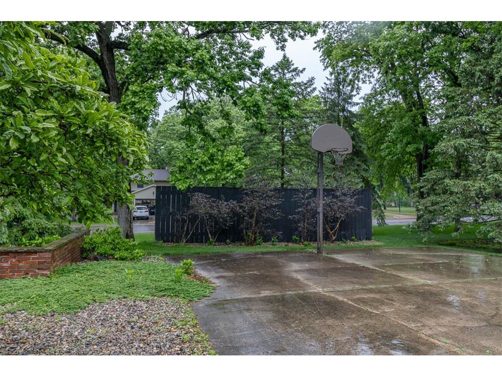 710 Summit Avenue New Ulm MN 56073 7078154 image12