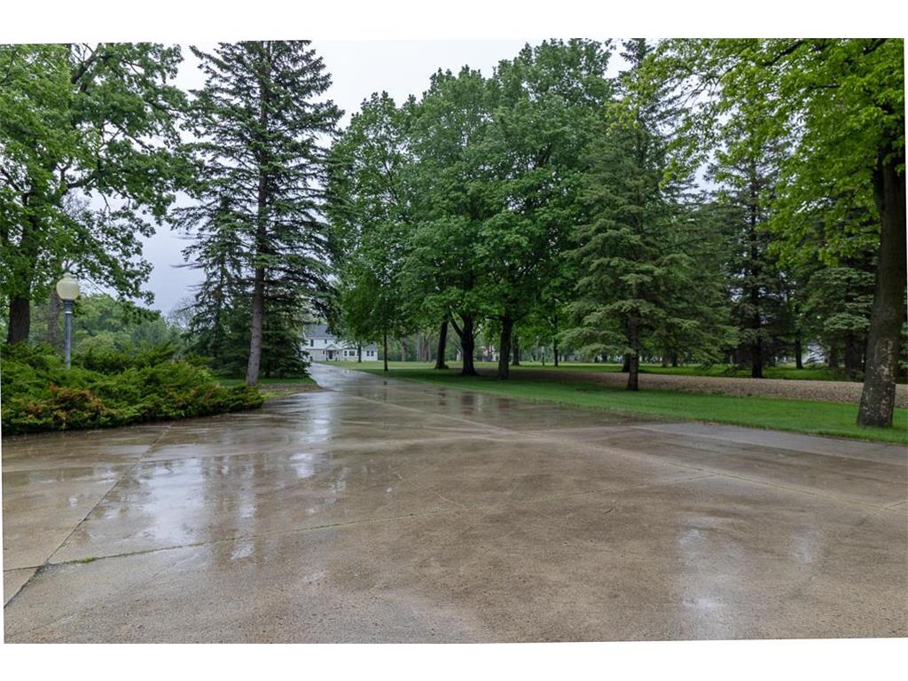 710 Summit Avenue New Ulm MN 56073 7078154 image3