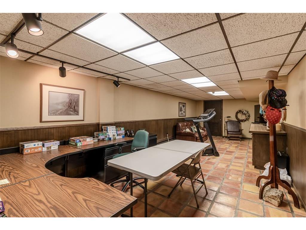 710 Summit Avenue New Ulm MN 56073 7078154 image59