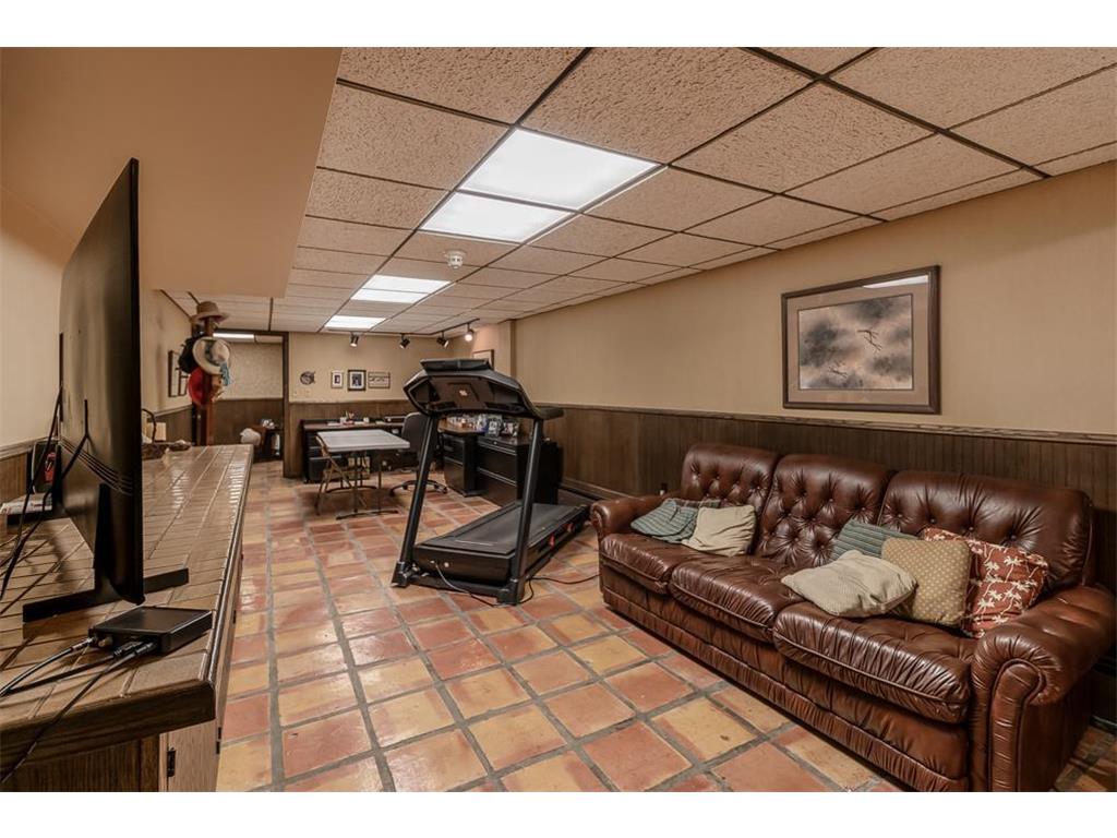 710 Summit Avenue New Ulm MN 56073 7078154 image60