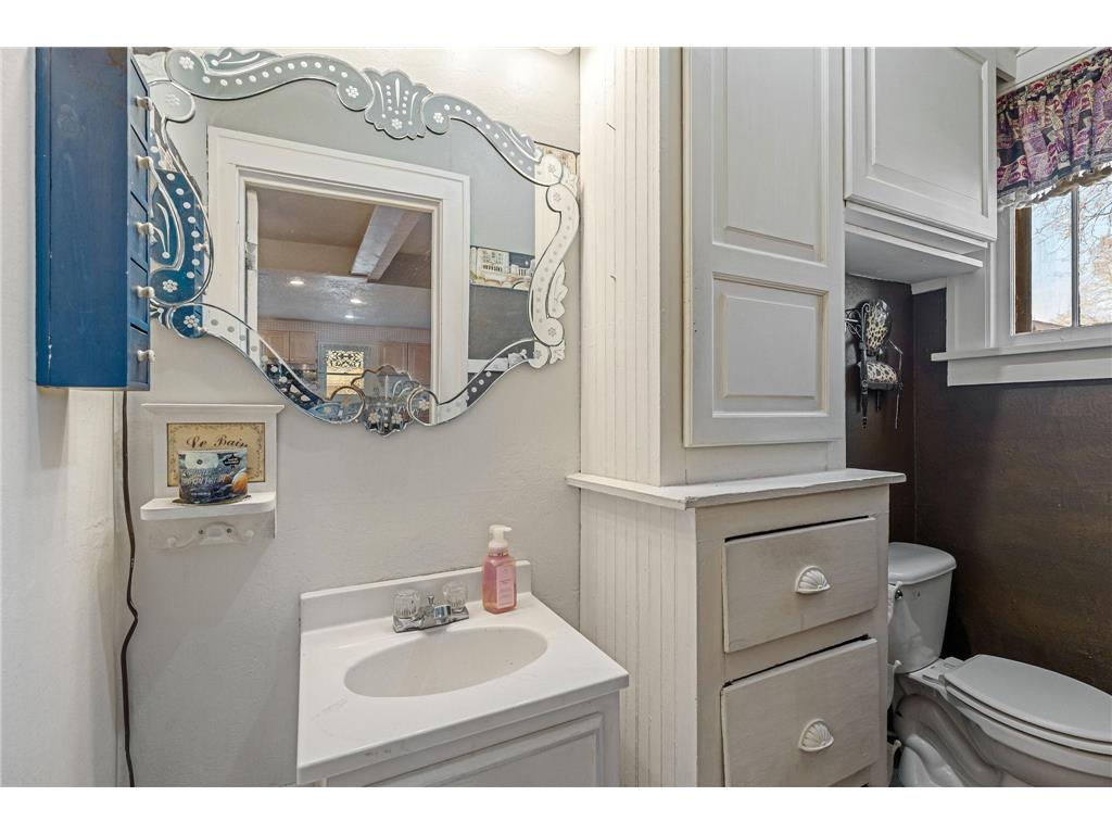 710 W Oakland Avenue Austin MN 55912 7013516 image33