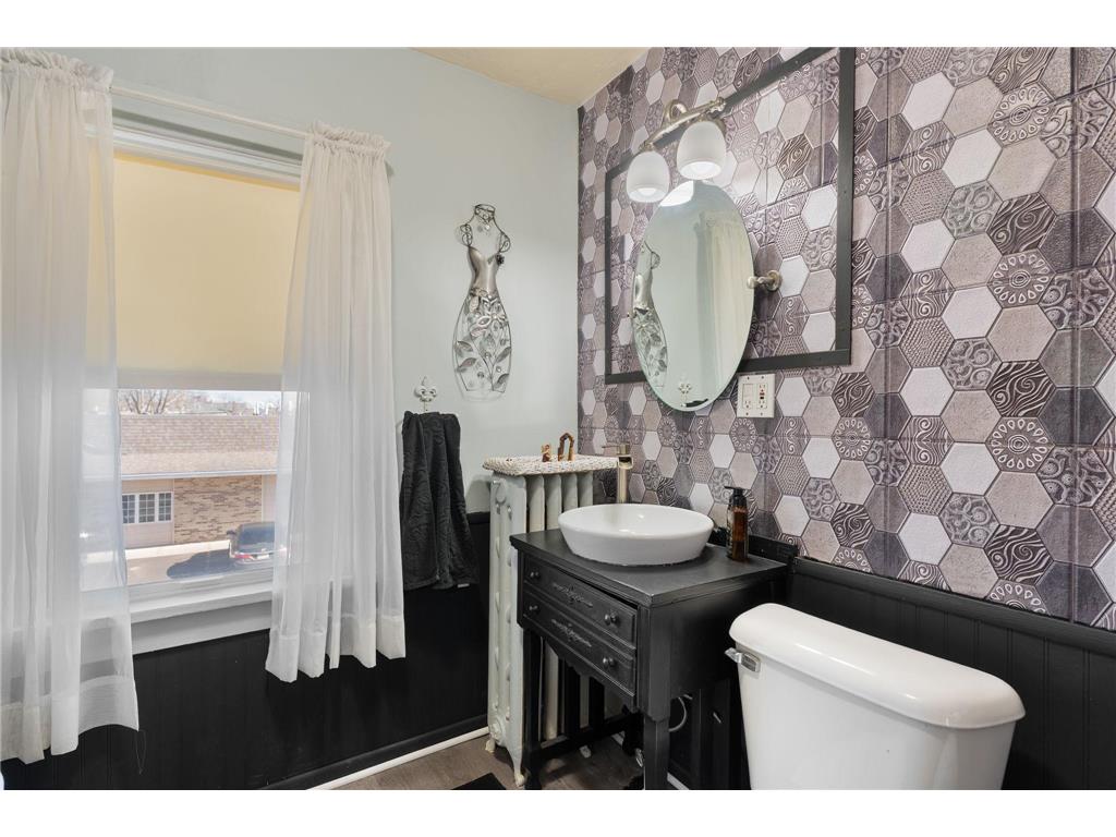 710 W Oakland Avenue Austin MN 55912 7013516 image34