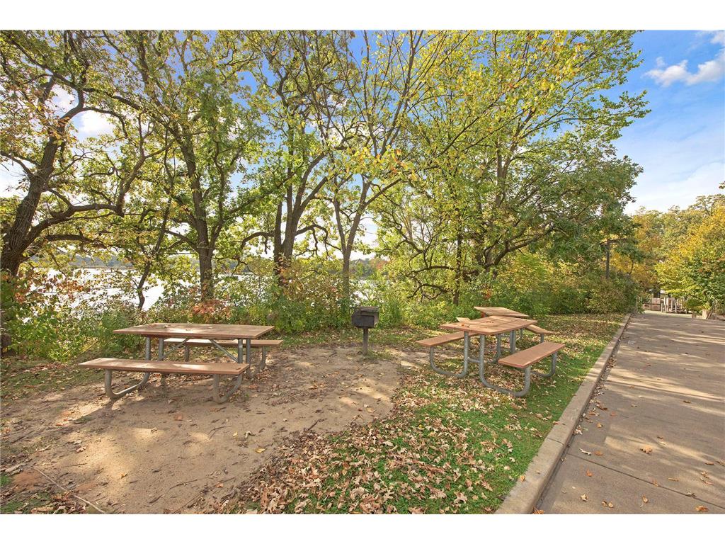 7100 Highland Court Eden Prairie MN 55346 7031112 image99