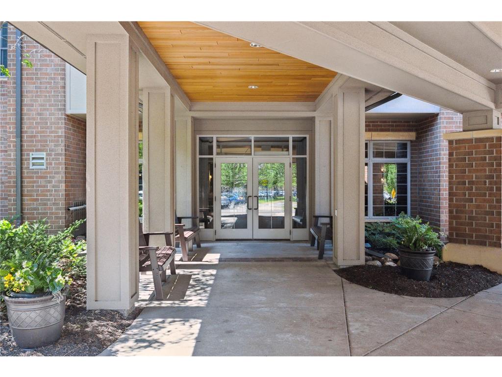 7100 Metro Boulevard #104 Edina MN 55439 - Nine Mile Creek 7070055 image5