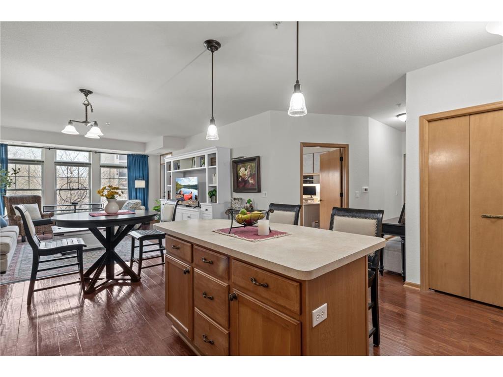 7100 Metro Boulevard #204 Edina MN 55439 6702572 image1