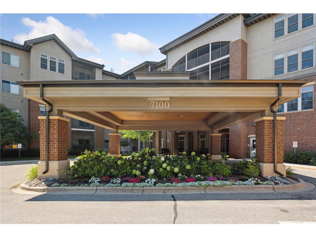 7100 Metro Boulevard #206 Edina MN 55439 6698910 image1
