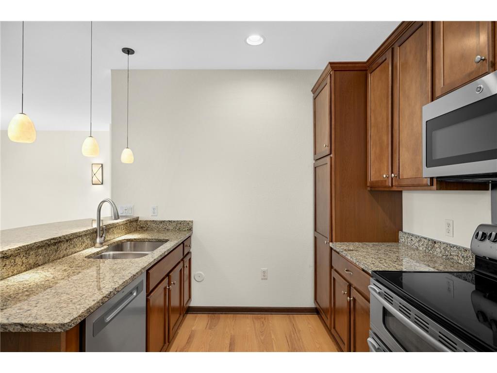 7100 Metro Boulevard #223 Edina MN 55439 7007611 image17