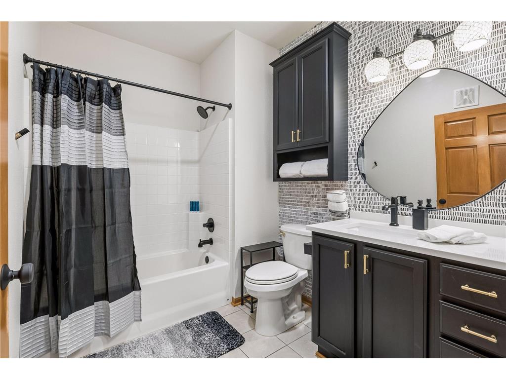 7100 Metro Boulevard #415 Edina MN 55439 7095024 image30