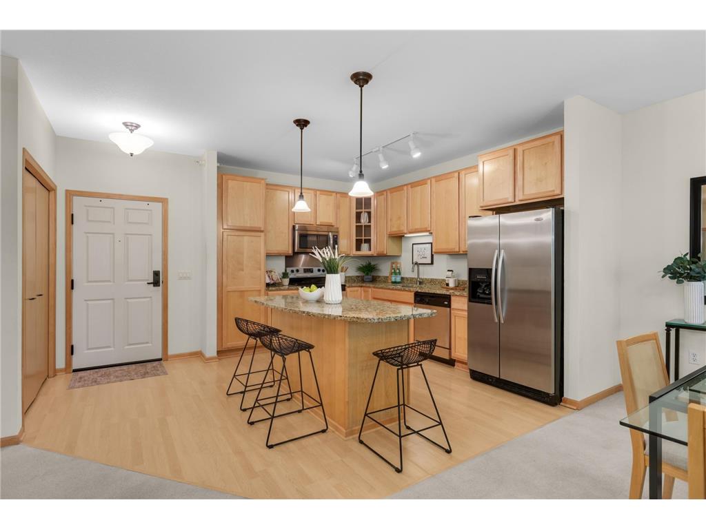 7100 Metro Boulevard #416 Edina MN 55439 7086386 image7