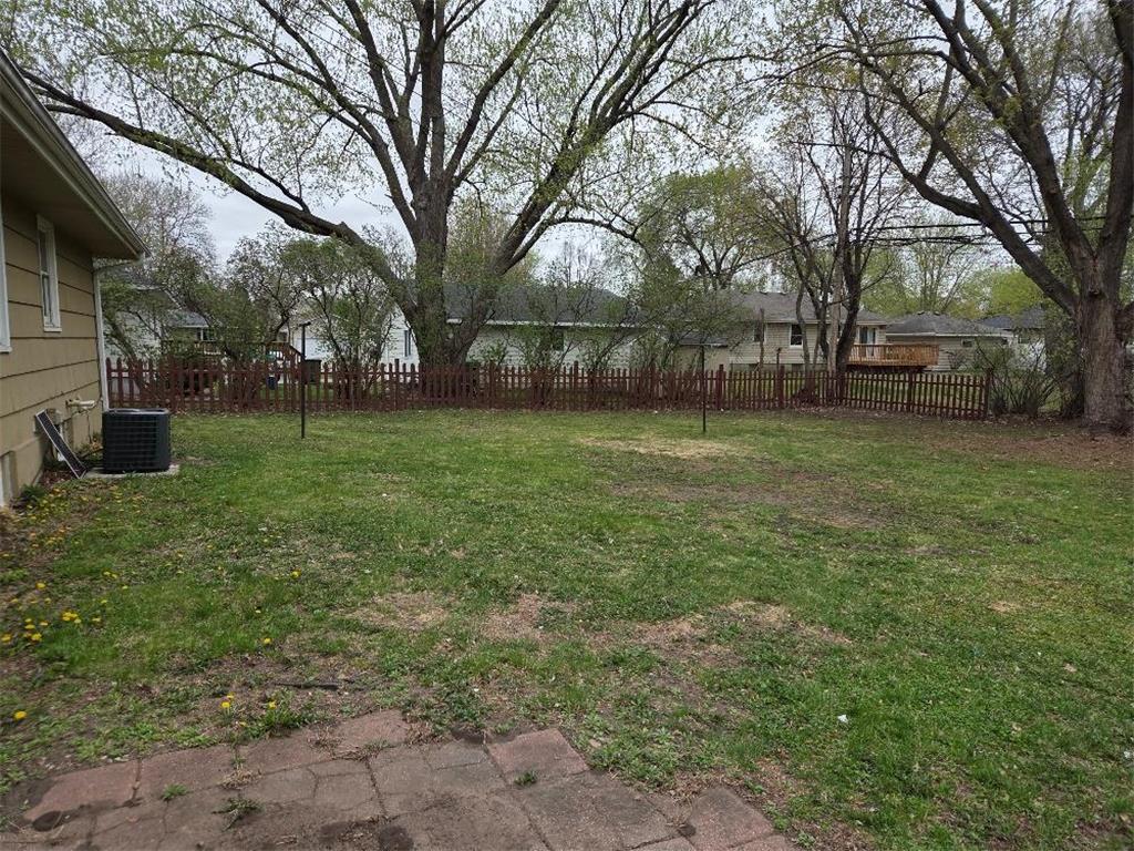 7101 Hartkopf Lane Brooklyn Park MN 55428 7061985 image24