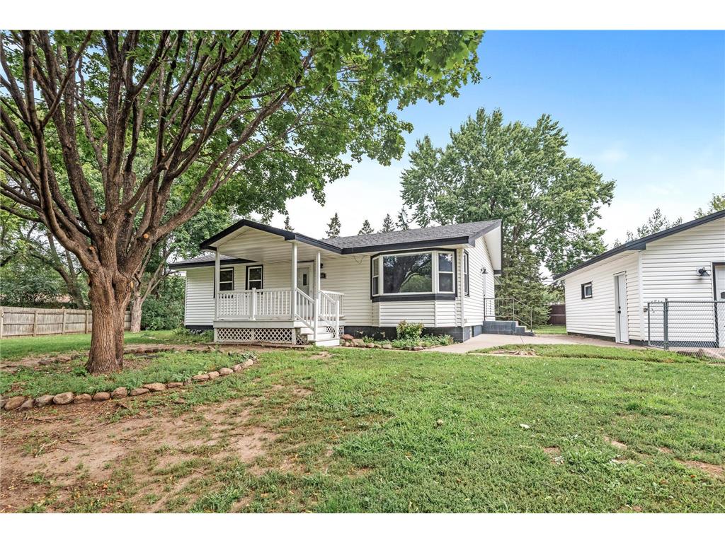 7104 64th Avenue N Brooklyn Park MN 55428 6424344 image1