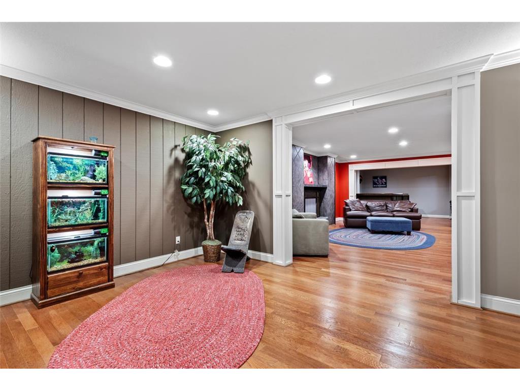 7104 Lanham Lane, Edina, MN, 55439 MLS 6527165 Edina Realty