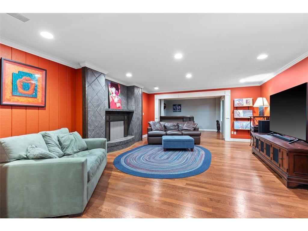 7104 Lanham Lane, Edina, MN, 55439 MLS 6527165 Edina Realty