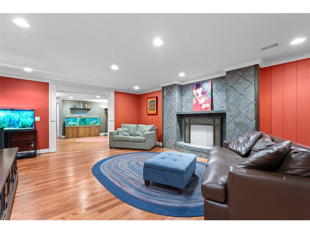 7104 Lanham Lane, Edina, MN, 55439 MLS 6527165 Edina Realty