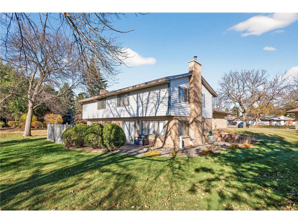 7107 Robinwood Bay Woodbury MN 55125 6813660 image26