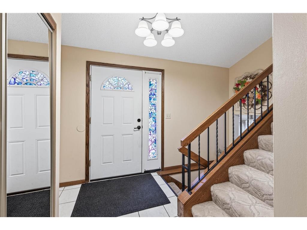 7107 Robinwood Bay Woodbury MN 55125 6813660 image4