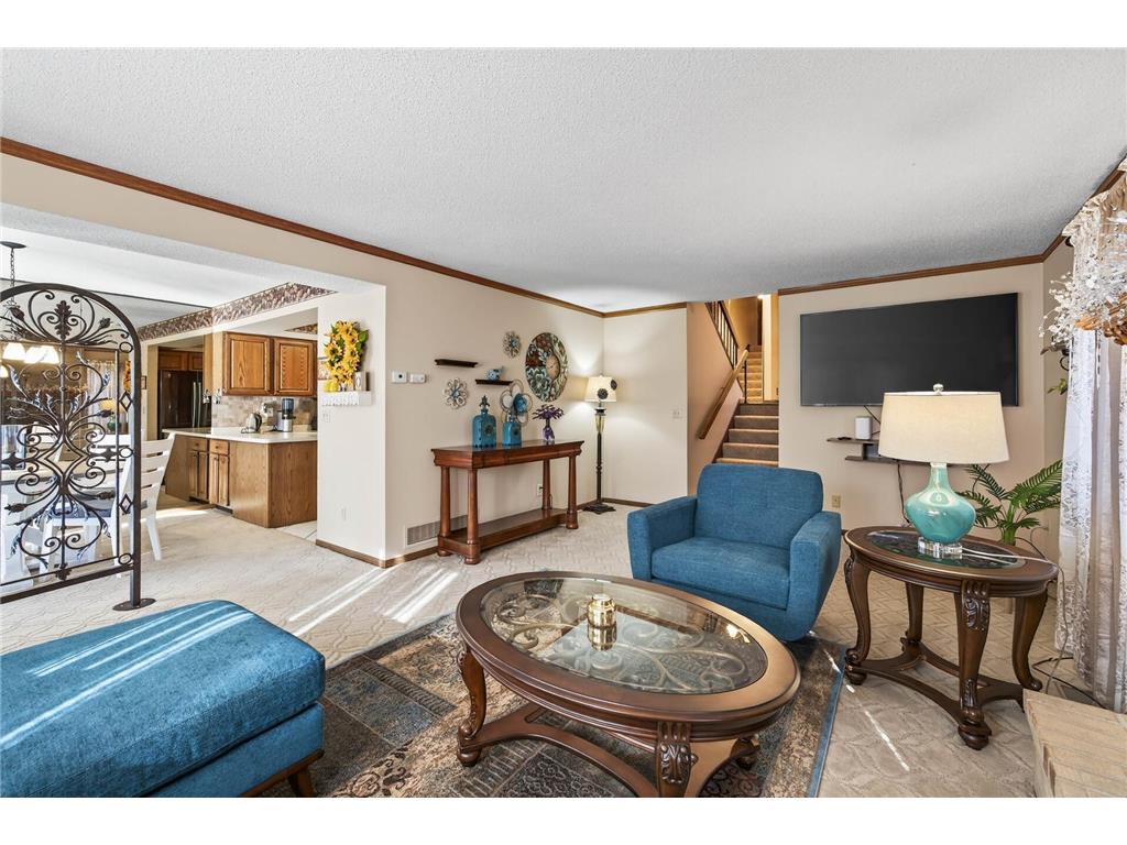 7107 Robinwood Bay Woodbury MN 55125 6813660 image5