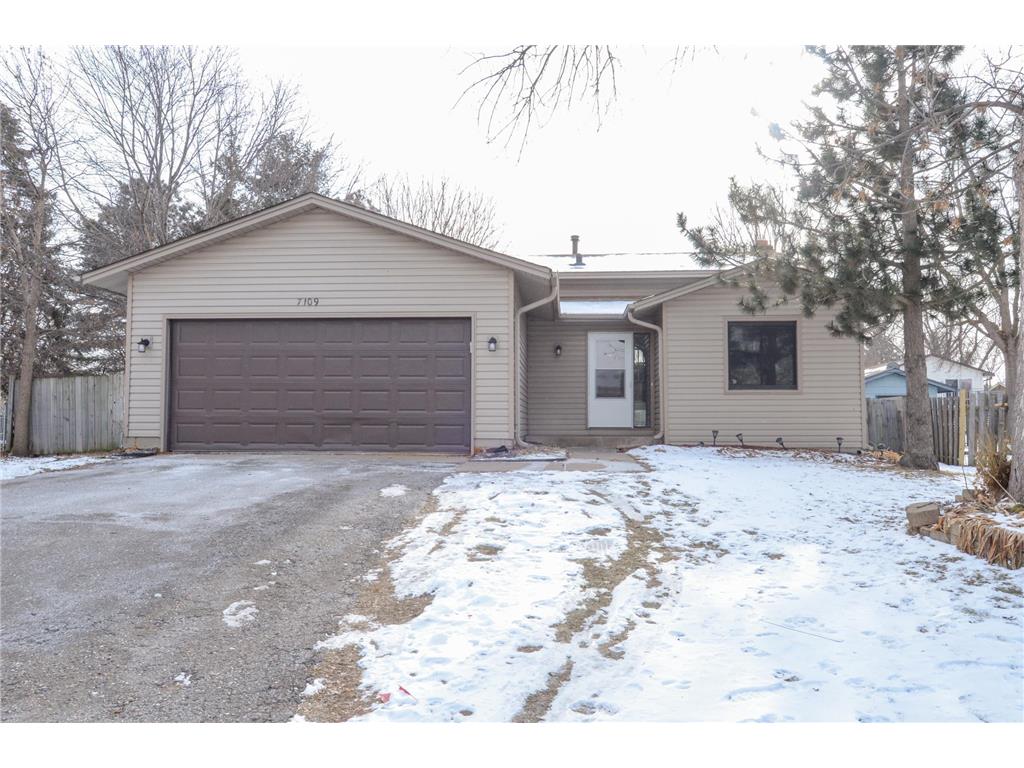 7109 79th Avenue N Brooklyn Park MN 55445 6651355 image1