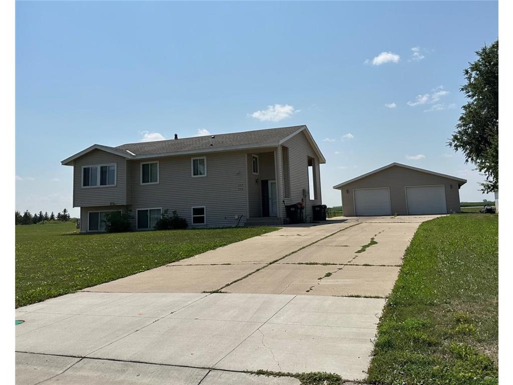 711/713 Maple Lane Grove City MN 56243 6417303 image1