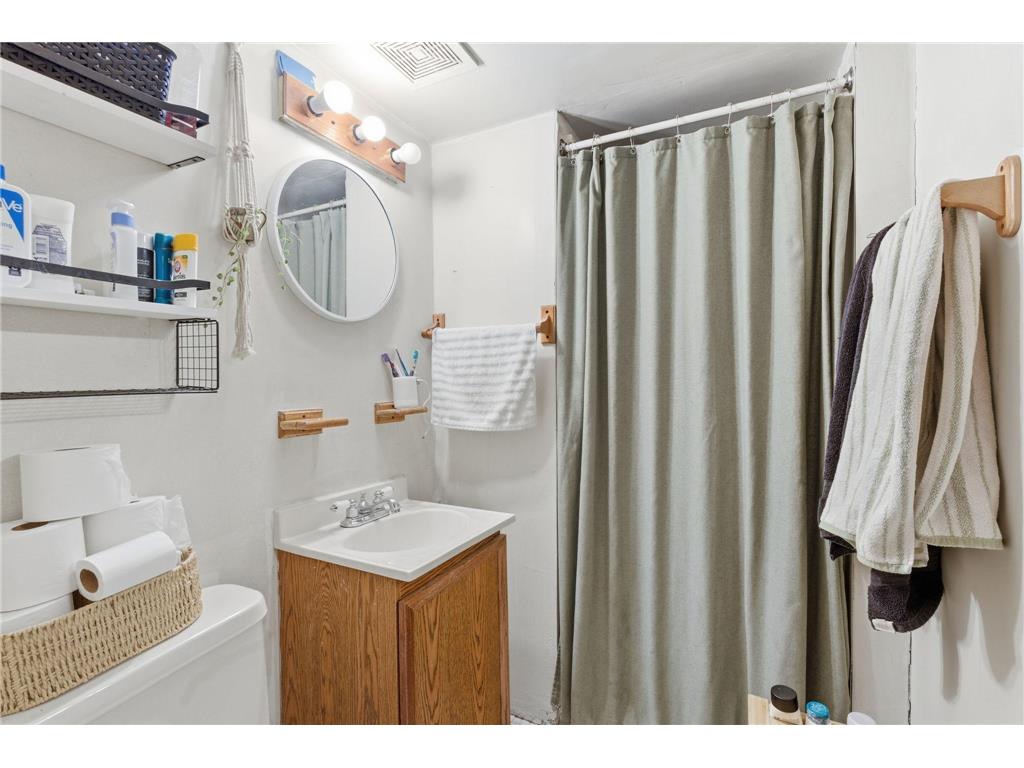 711 84th Avenue NE Spring Lake Park MN 55432 7026488 image12