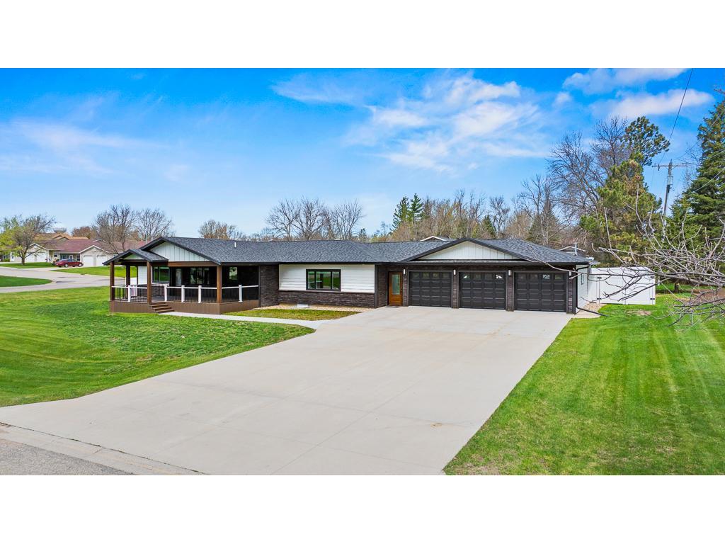 711 8th Street W Clear Lake SD 57226 7067765 image1