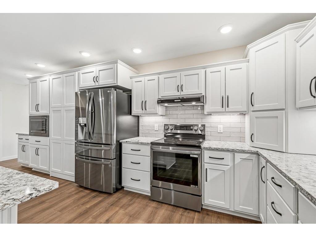 711 8th Street W Clear Lake SD 57226 7067765 image18