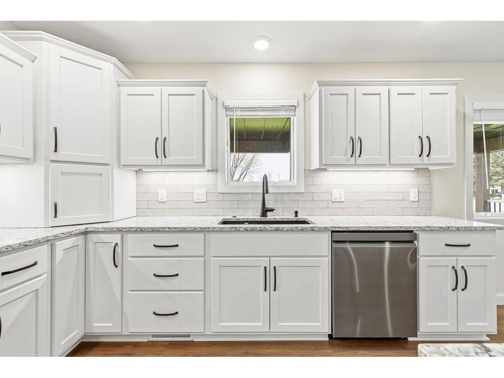 711 8th Street W Clear Lake SD 57226 7067765 image19
