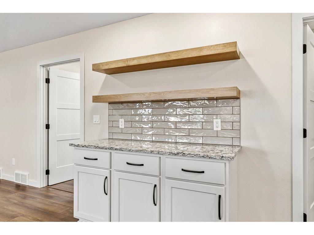 711 8th Street W Clear Lake SD 57226 7067765 image24