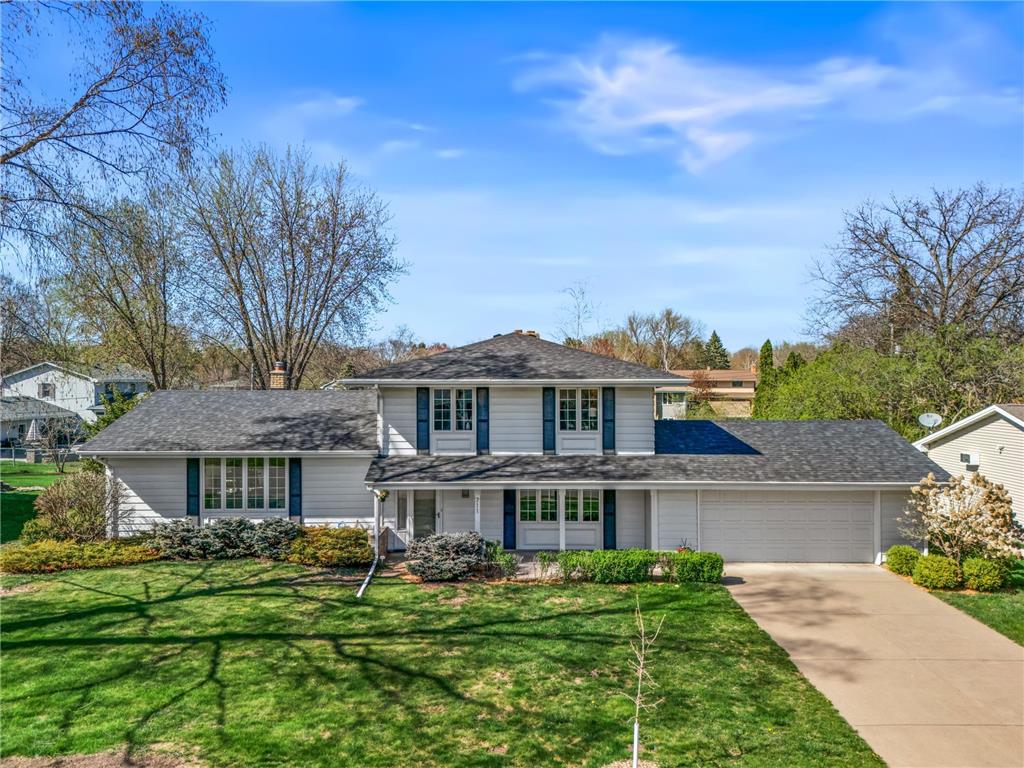 711 Belmont Lane E Maplewood MN 55117 6696810 image1