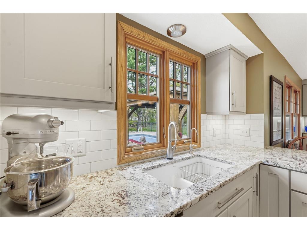711 Benton Street Anoka MN 55303 7045443 image11