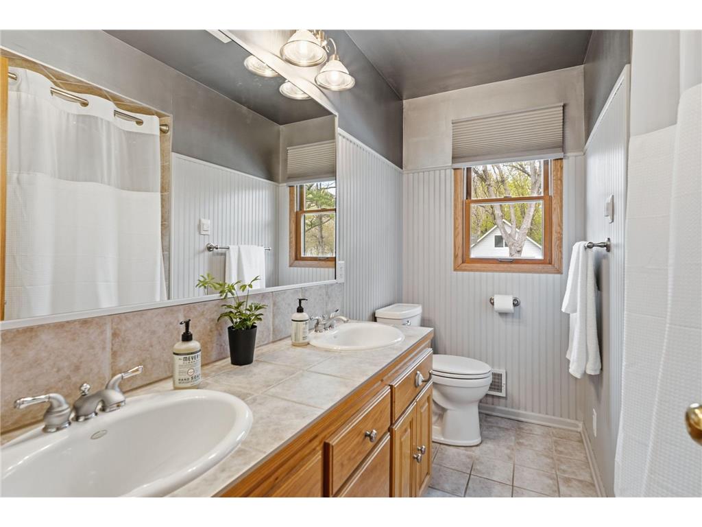 711 Benton Street Anoka MN 55303 7045443 image18