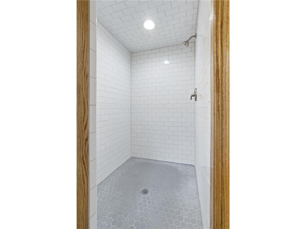 711 Benton Street Anoka MN 55303 7045443 image34