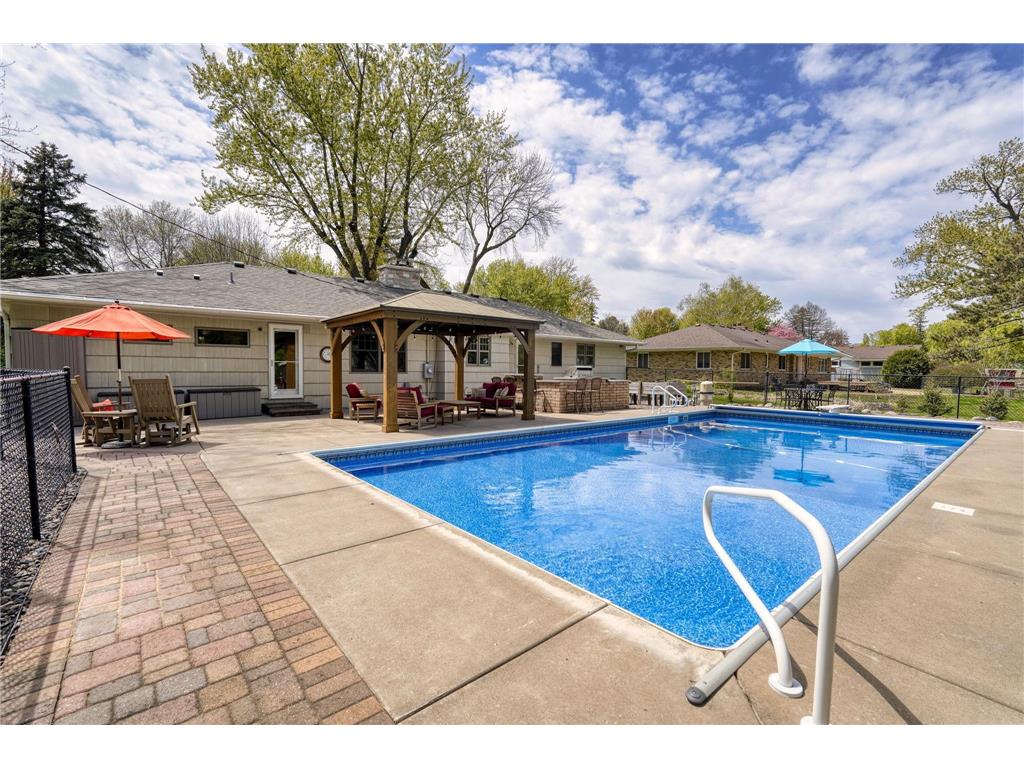 711 Benton Street Anoka MN 55303 7045443 image45