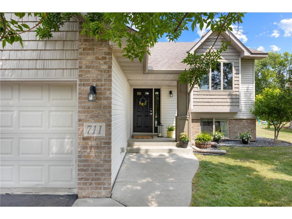 711 Black Forest Road New Germany MN 55367 6404065 image1