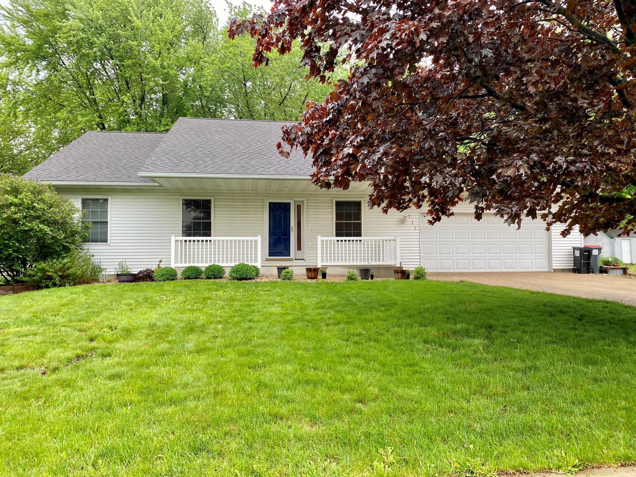 711 Center Avenue S, Hayfield, MN 55940 MLS 5761923 Edina Realty