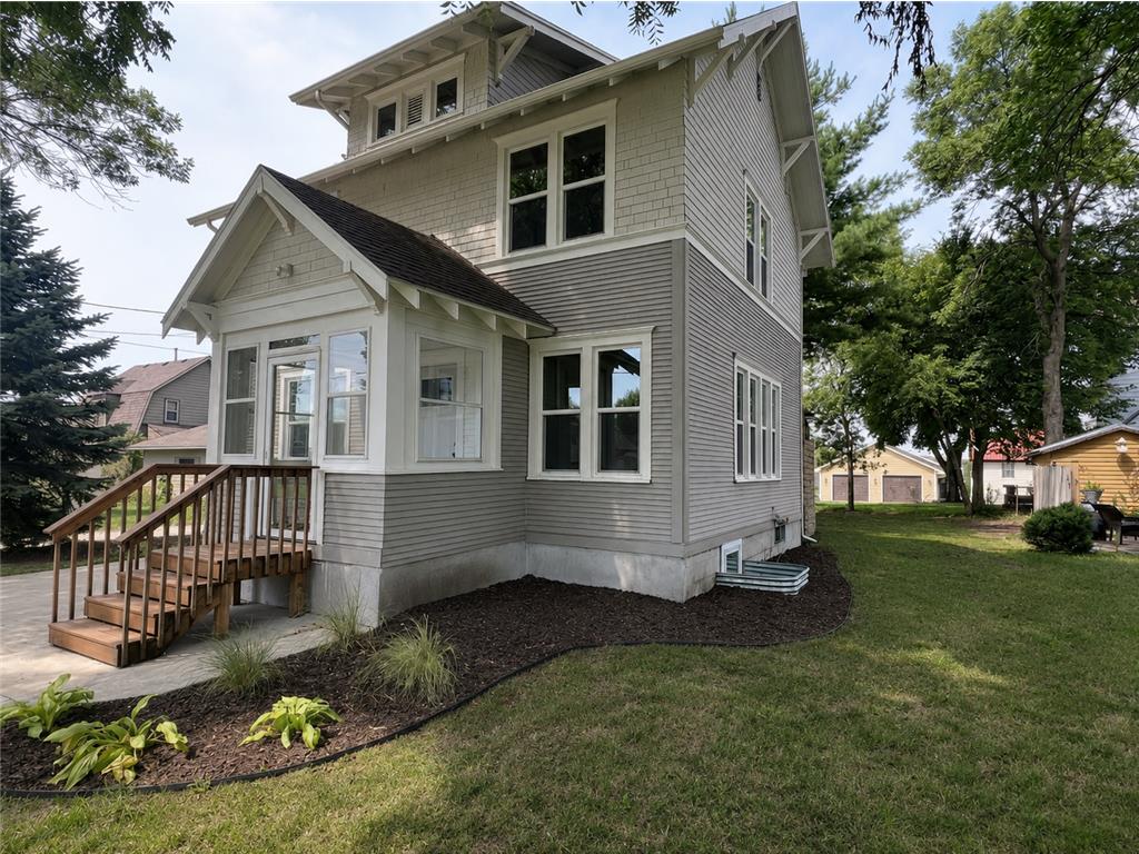 711 Clausen Avenue Albert Lea MN 56007 7110904 image2