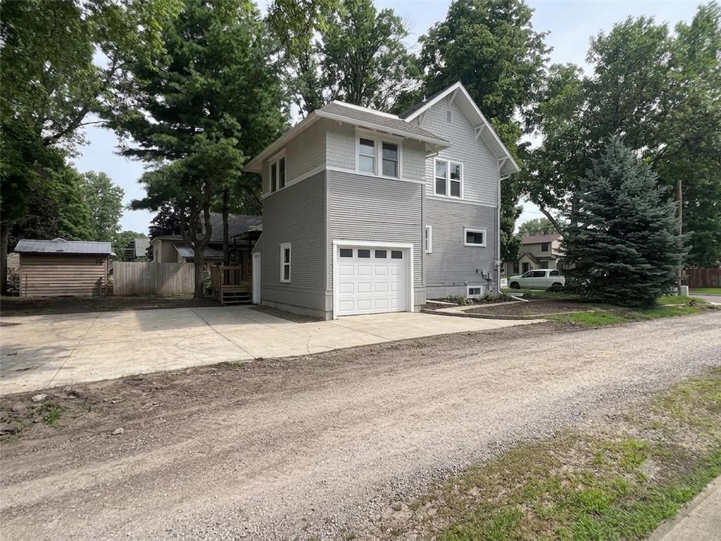711 Clausen Avenue Albert Lea MN 56007 7110904 image4