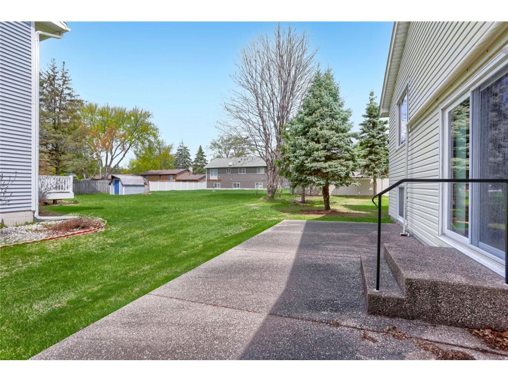 711 Cope Avenue W Roseville MN 55113 7061748 image28