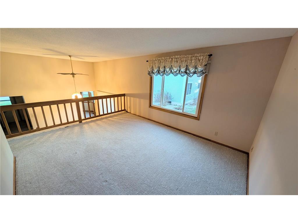 711 Cope Avenue W Roseville MN 55113 7061748 image4